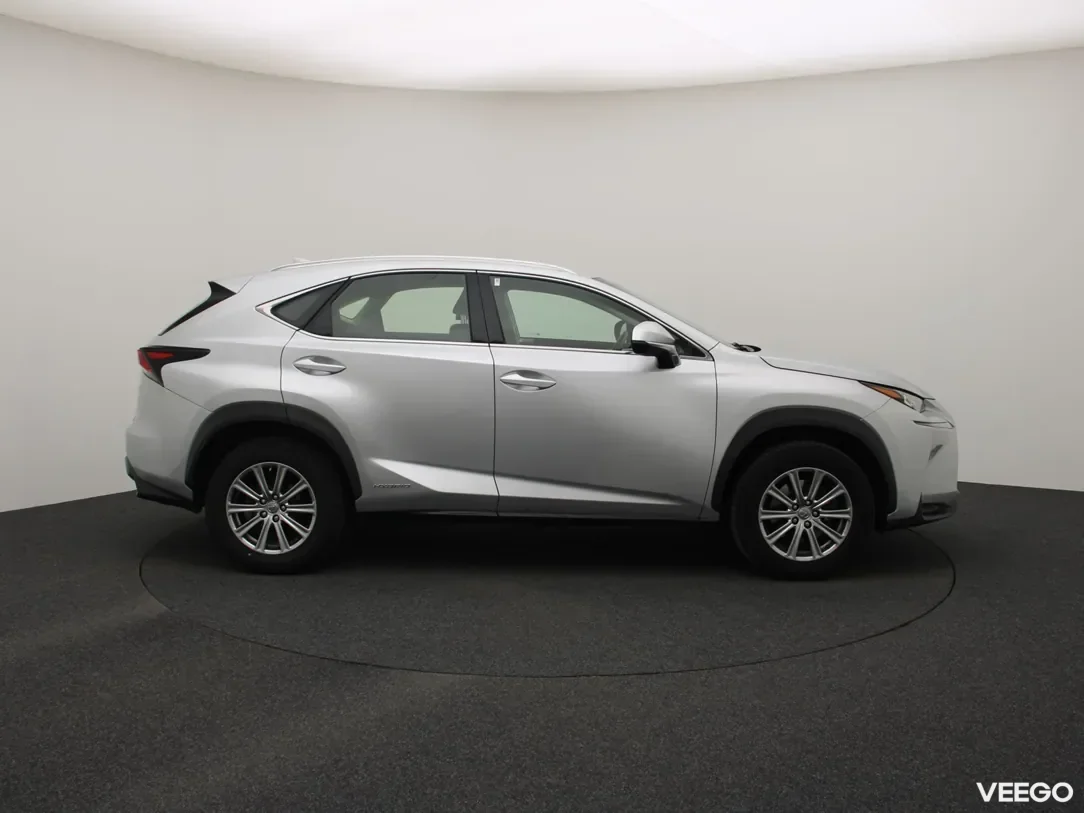 Lexus NX 2.5 145kW