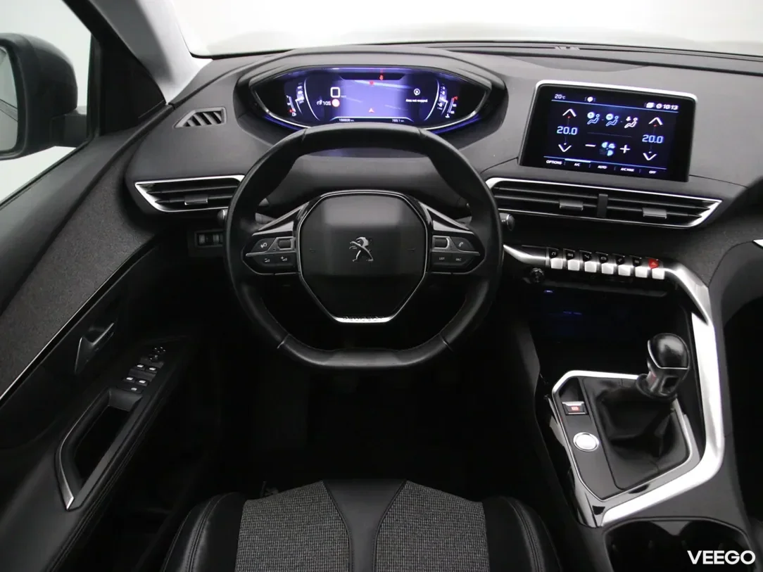 Peugeot 5008 1.2 96kW