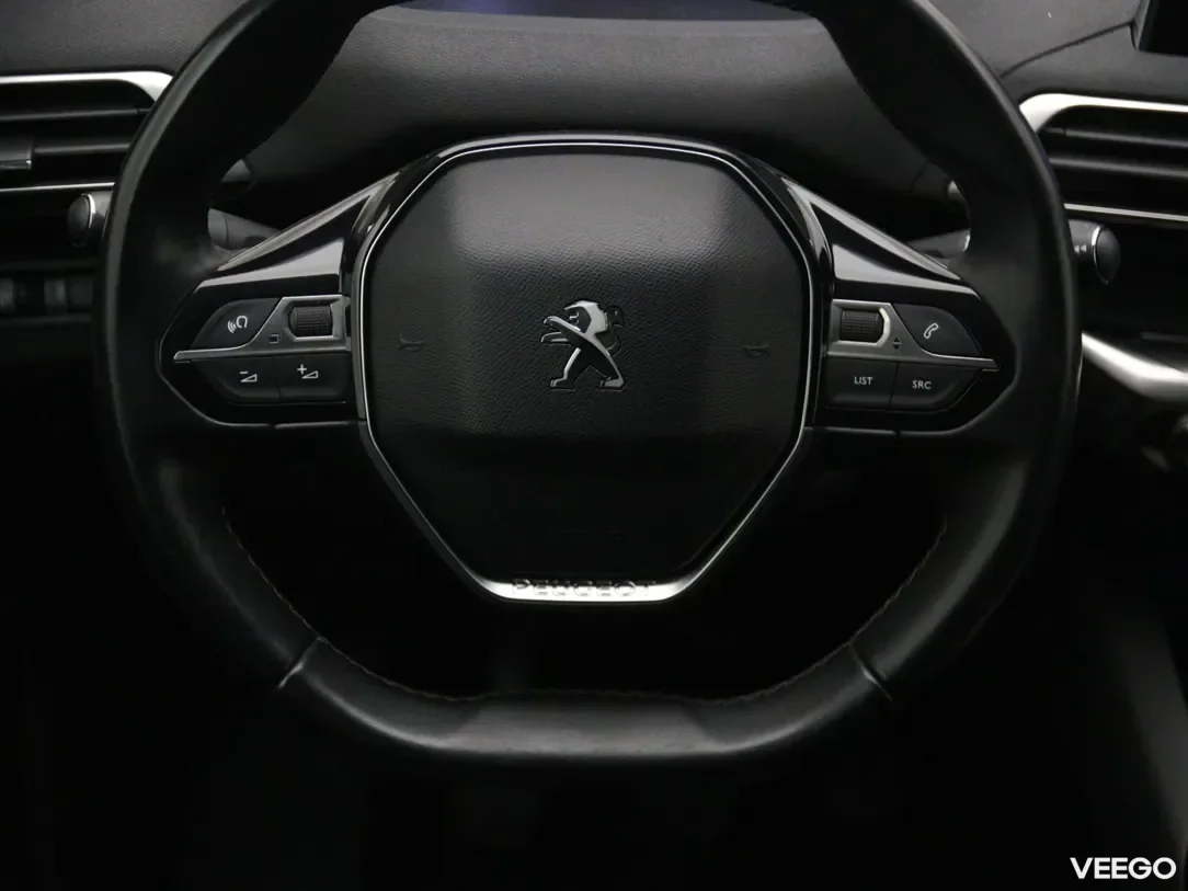 Peugeot 5008 1.2 96kW