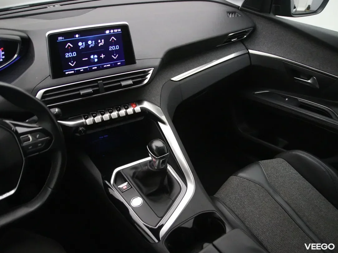 Peugeot 5008 1.2 96kW