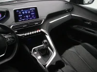 Peugeot 5008 1.2 96kW thumbnail
