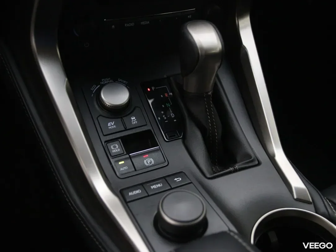 Lexus NX 2.5 145kW