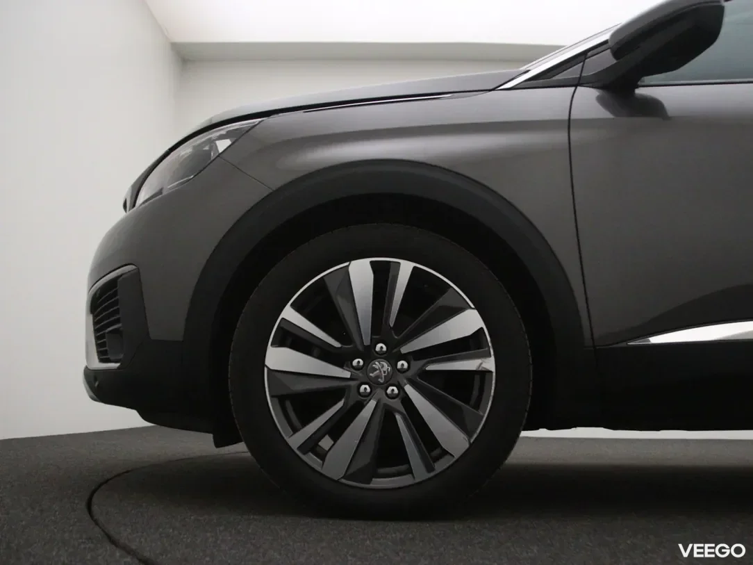 Peugeot 5008 1.2 96kW