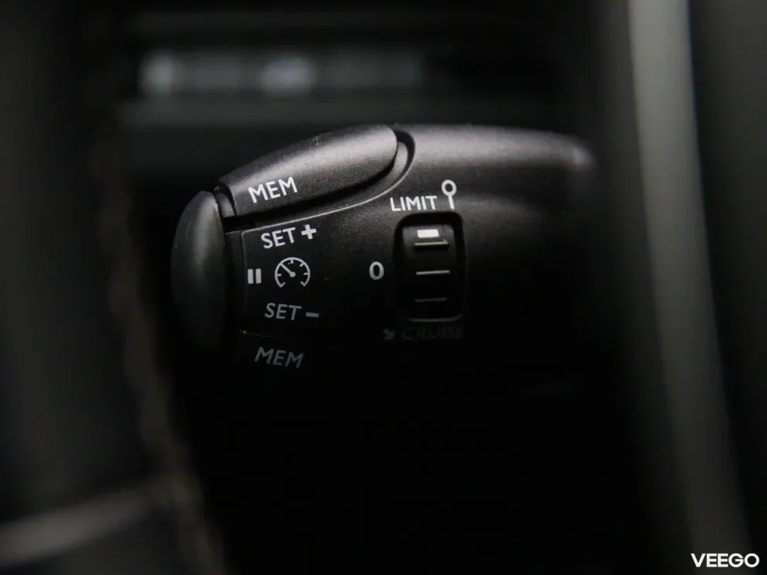 Peugeot 5008 1.2 96kW