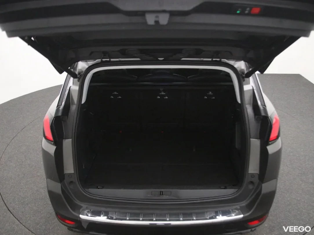 Peugeot 5008 1.2 96kW