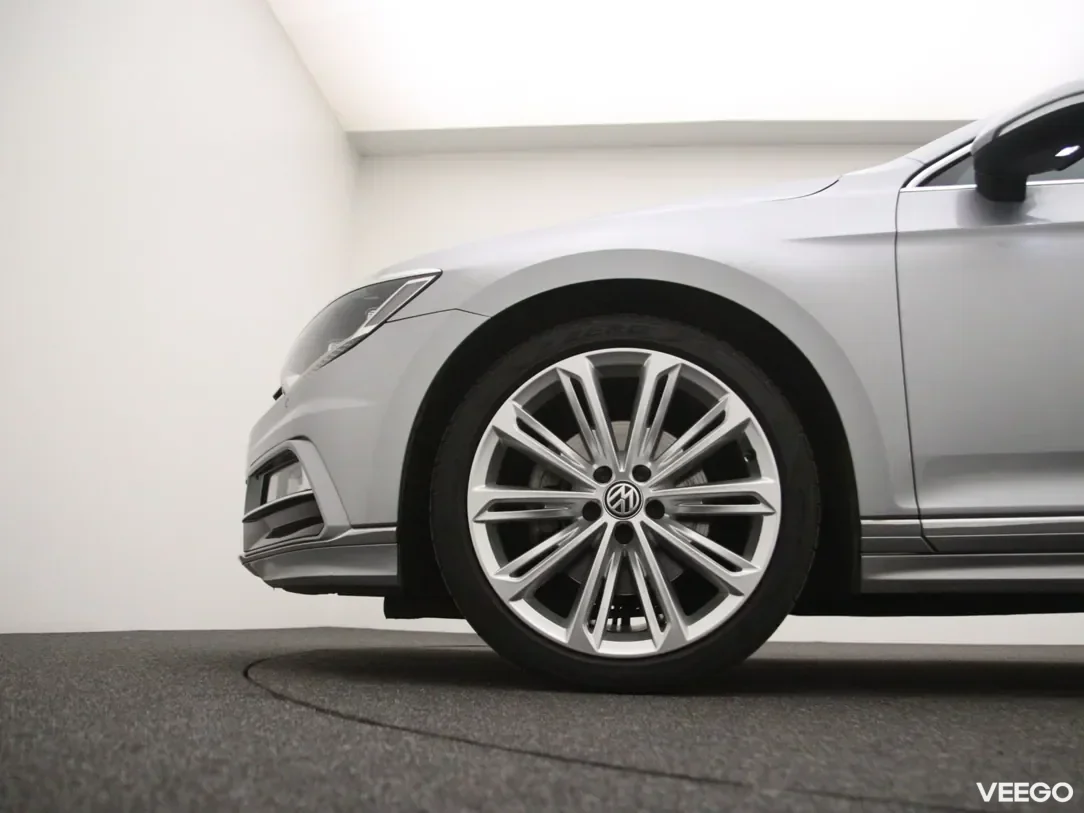 Volkswagen Passat 2 110kW