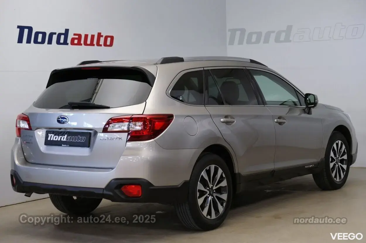 Subaru Outback Summit AWD 2.5 129kW
