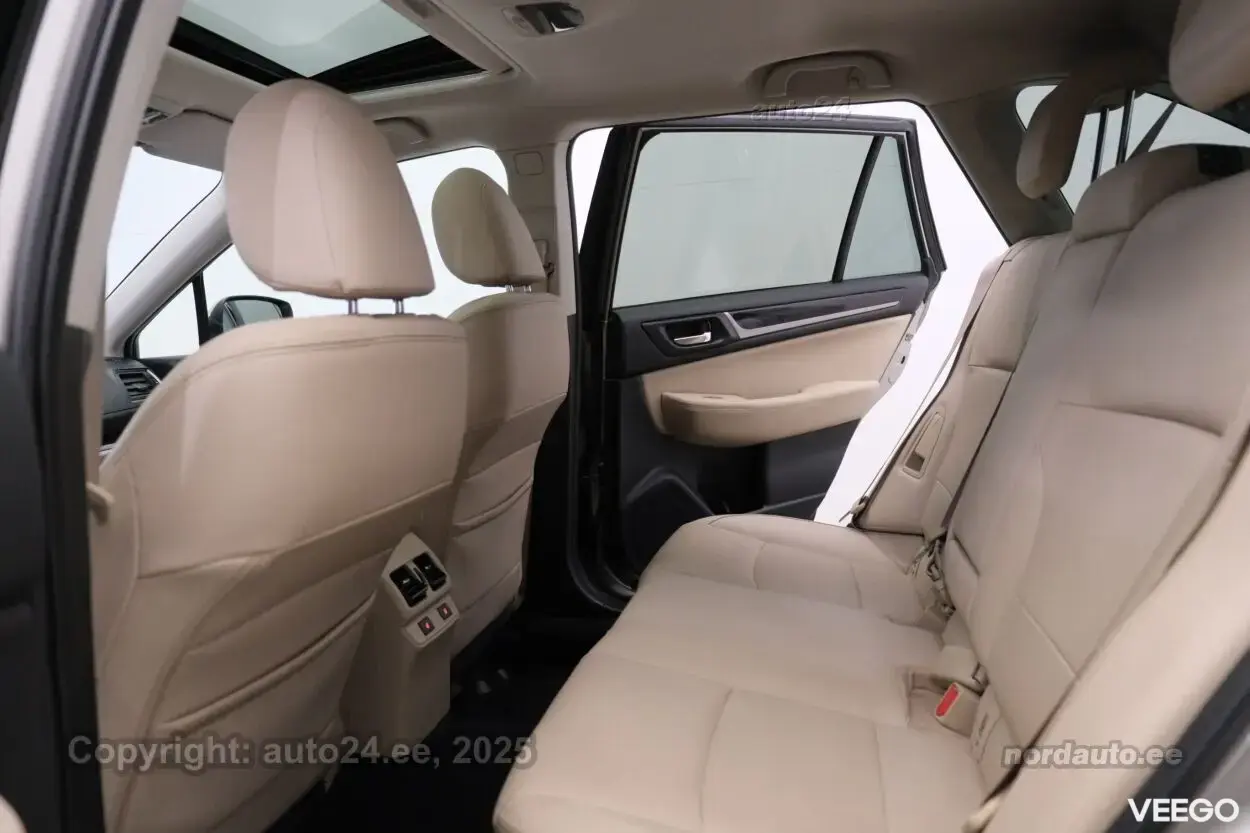Subaru Outback Summit AWD 2.5 129kW
