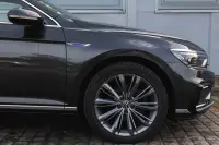Volkswagen Passat 158kW thumbnail