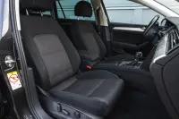 Volkswagen Passat 110kW thumbnail