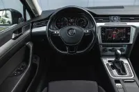 Volkswagen Passat 110kW thumbnail