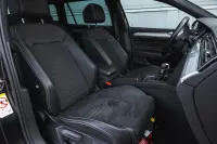 Volkswagen Passat 158kW thumbnail