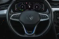 Volkswagen Passat 158kW thumbnail