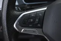 Volkswagen Passat 158kW thumbnail