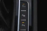 Volkswagen Passat 158kW thumbnail