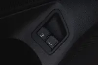 Volkswagen Passat 158kW thumbnail