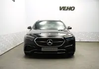 Mercedes-Benz E300 e AMG Line Plug-in 2 150kW thumbnail