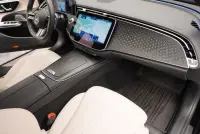 Mercedes-Benz E300 e AMG Line Plug-in 2 150kW thumbnail
