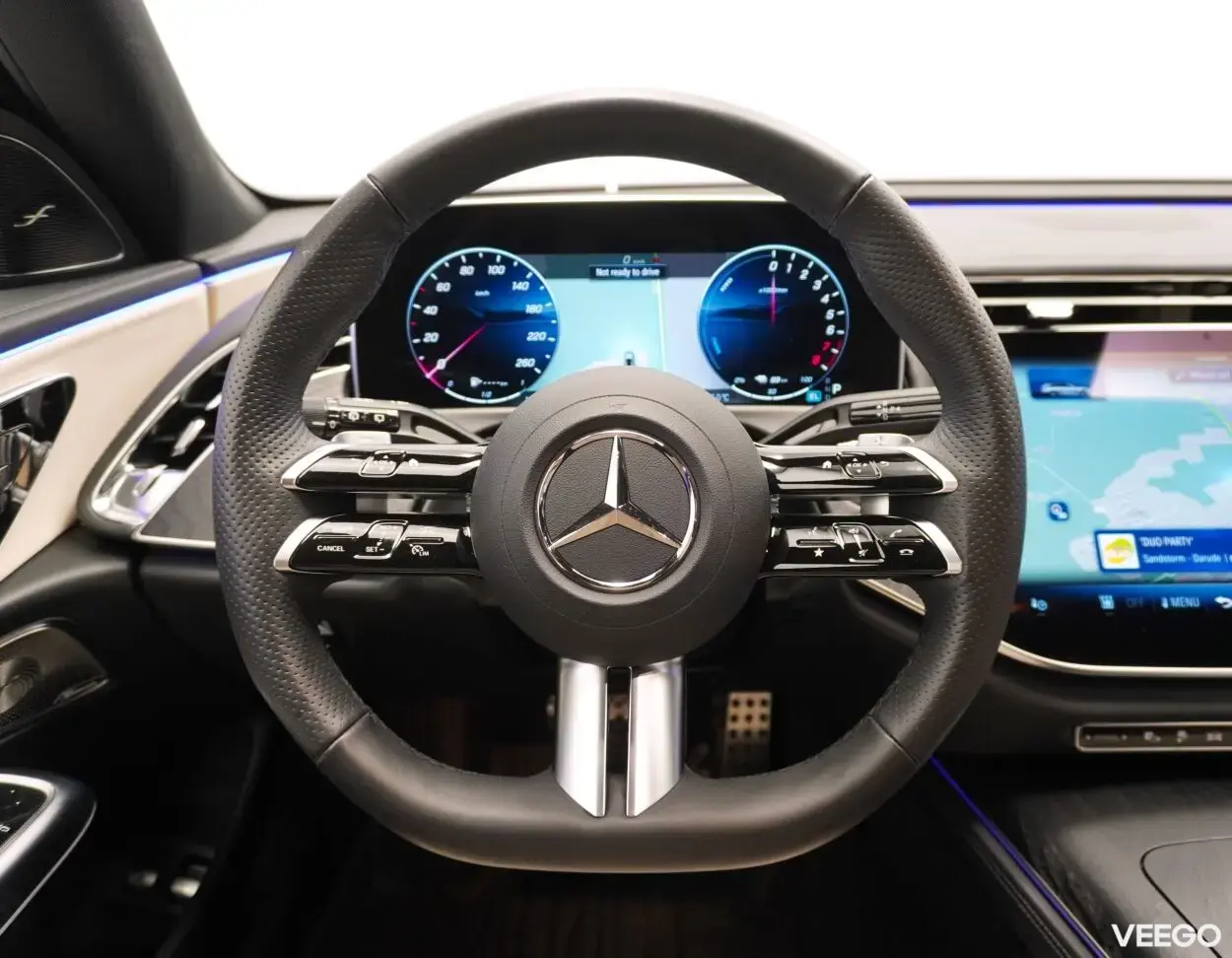 Mercedes-Benz E300 e AMG Line Plug-in 2 150kW