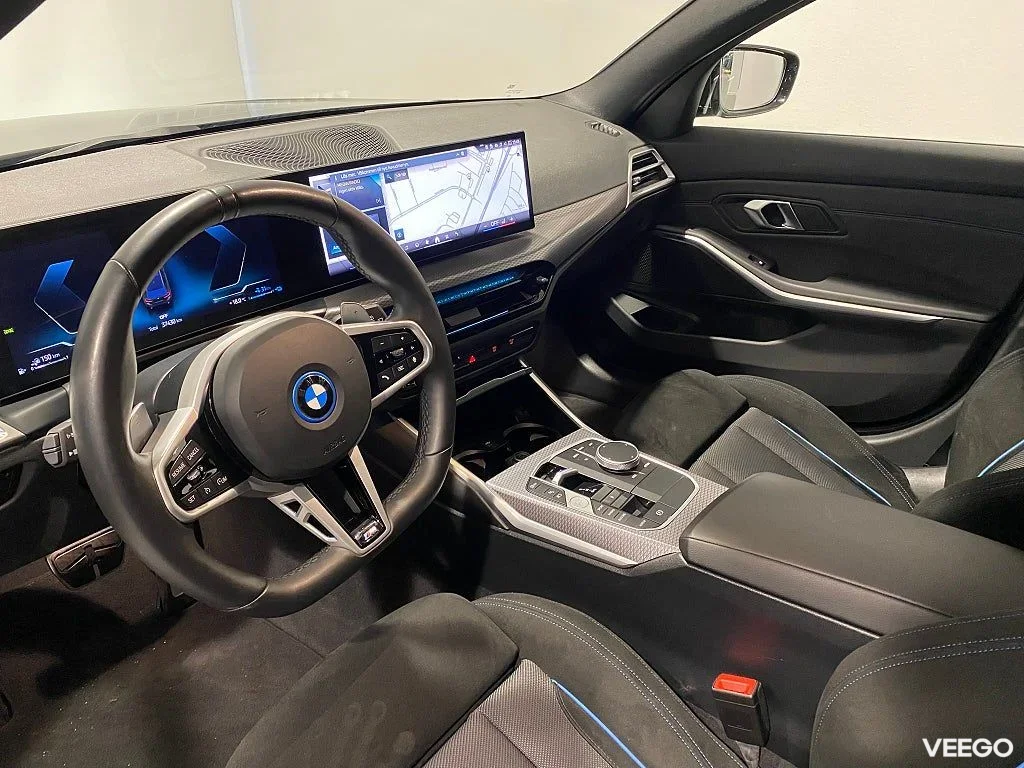 BMW 330 Touring M Sport, Farthållare med bromsfunktion, Drag
