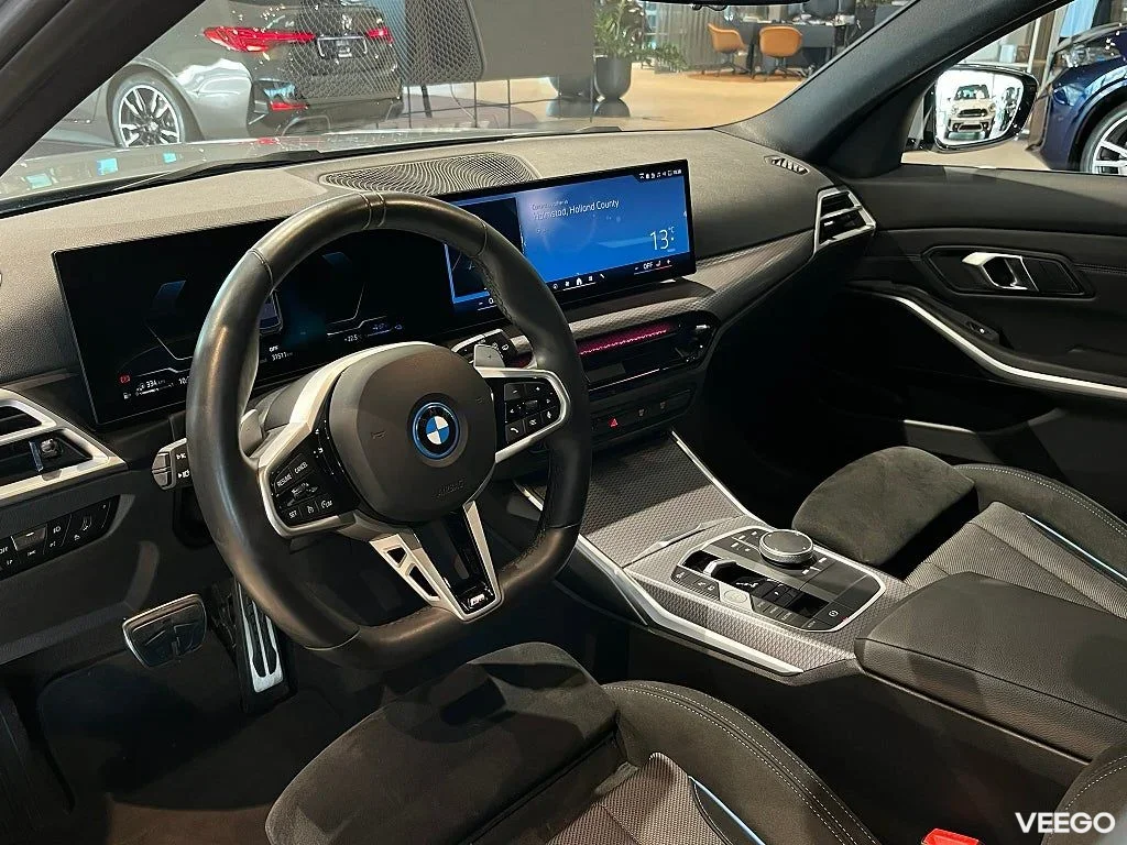 BMW 330 Touring M-Sport Farthållare Rattvärme Drag 215kW