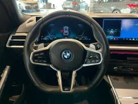 BMW 330 Touring M-Sport Farthållare Rattvärme Drag 215kW thumbnail