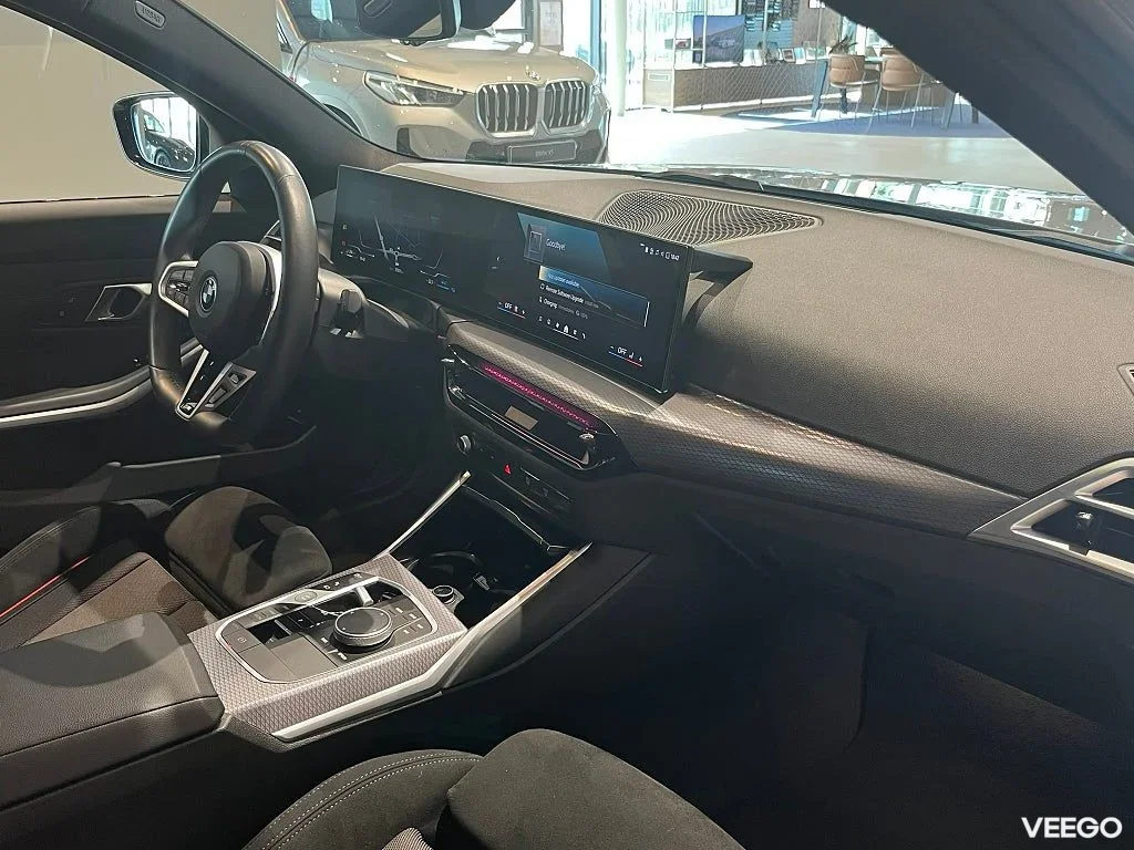 BMW 330 Touring M-Sport Farthållare Rattvärme Drag 215kW