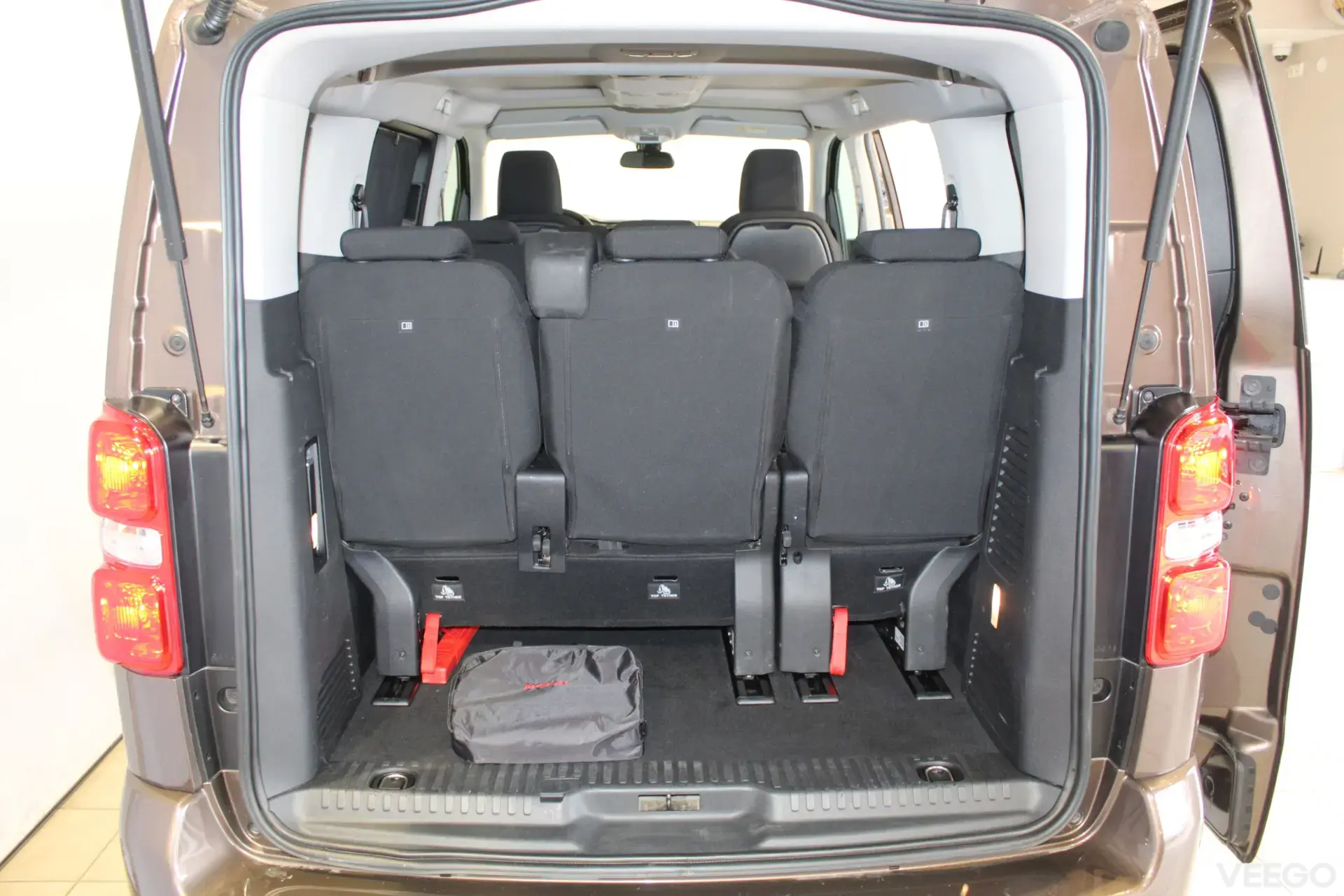 Citroen Jumpy Spacetourer Feel 1.5 88kW