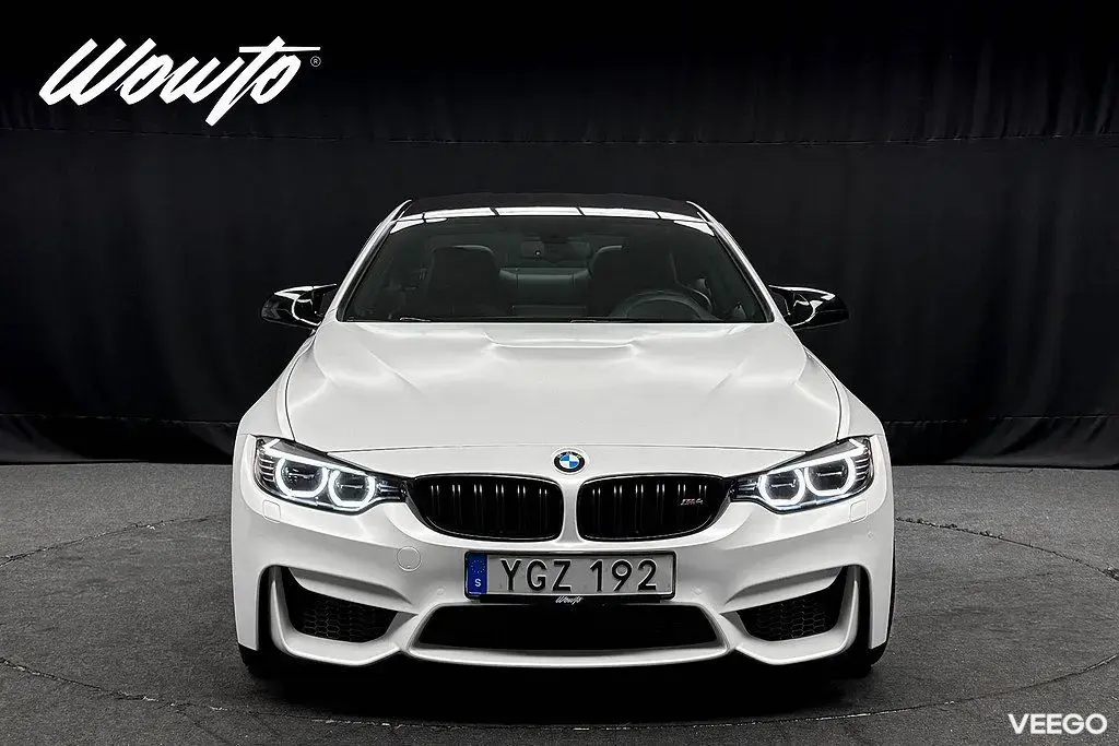 BMW M4 Coupé Manuell 431HK /HuD /Kolfiber /Supersprint 317kW