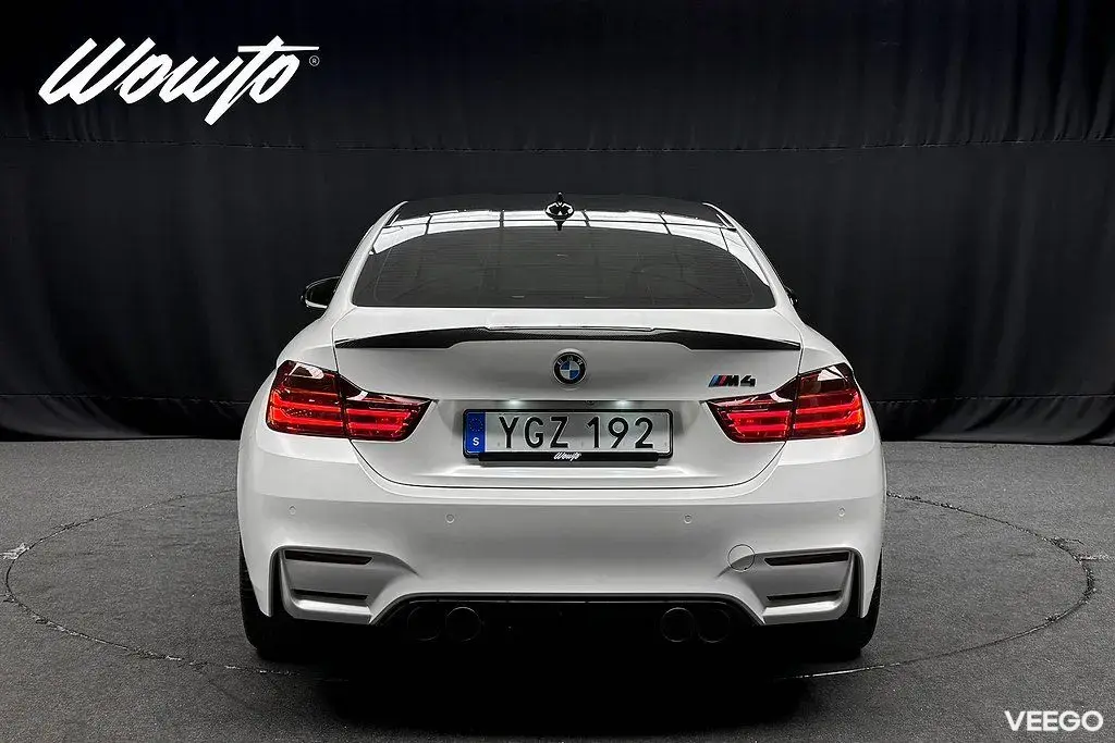 BMW M4 Coupé Manuell 431HK /HuD /Kolfiber /Supersprint 317kW