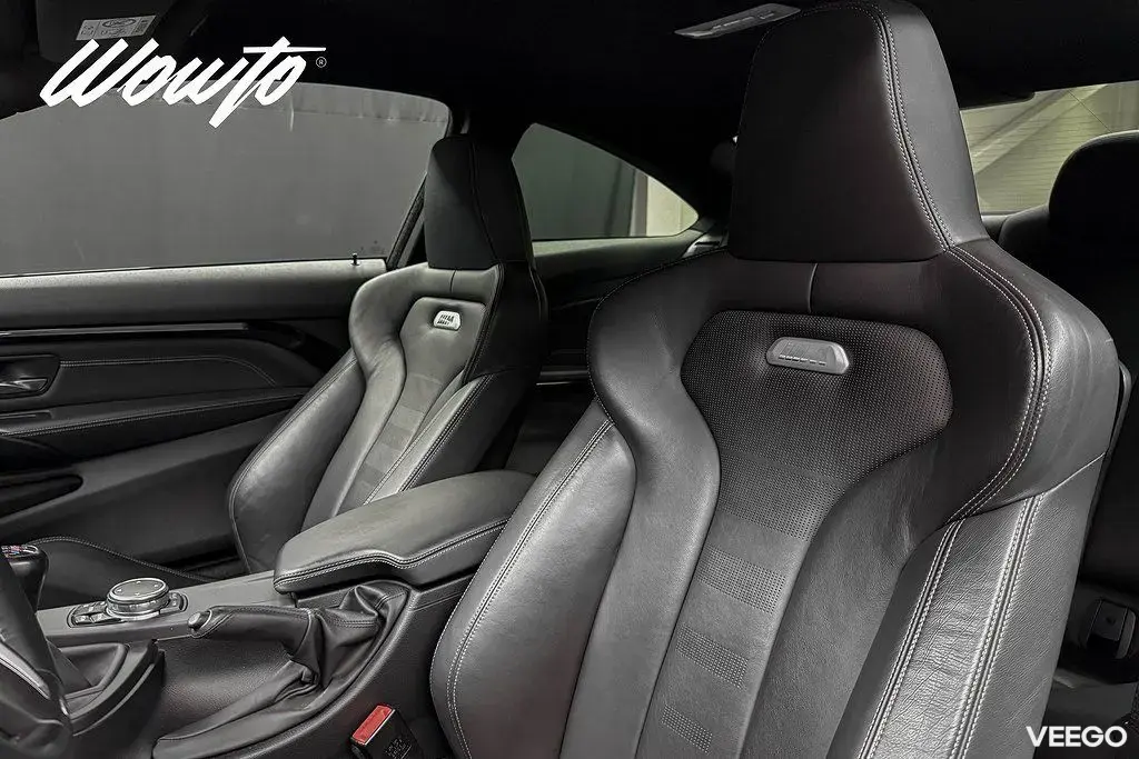 BMW M4 Coupé Manuell 431HK /HuD /Kolfiber /Supersprint 317kW