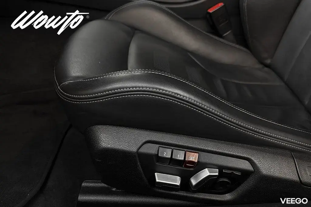 BMW M4 Coupé Manuell 431HK /HuD /Kolfiber /Supersprint 317kW