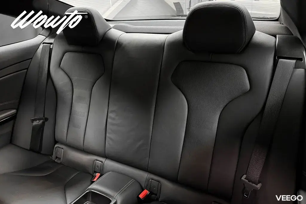 BMW M4 Coupé Manuell 431HK /HuD /Kolfiber /Supersprint 317kW