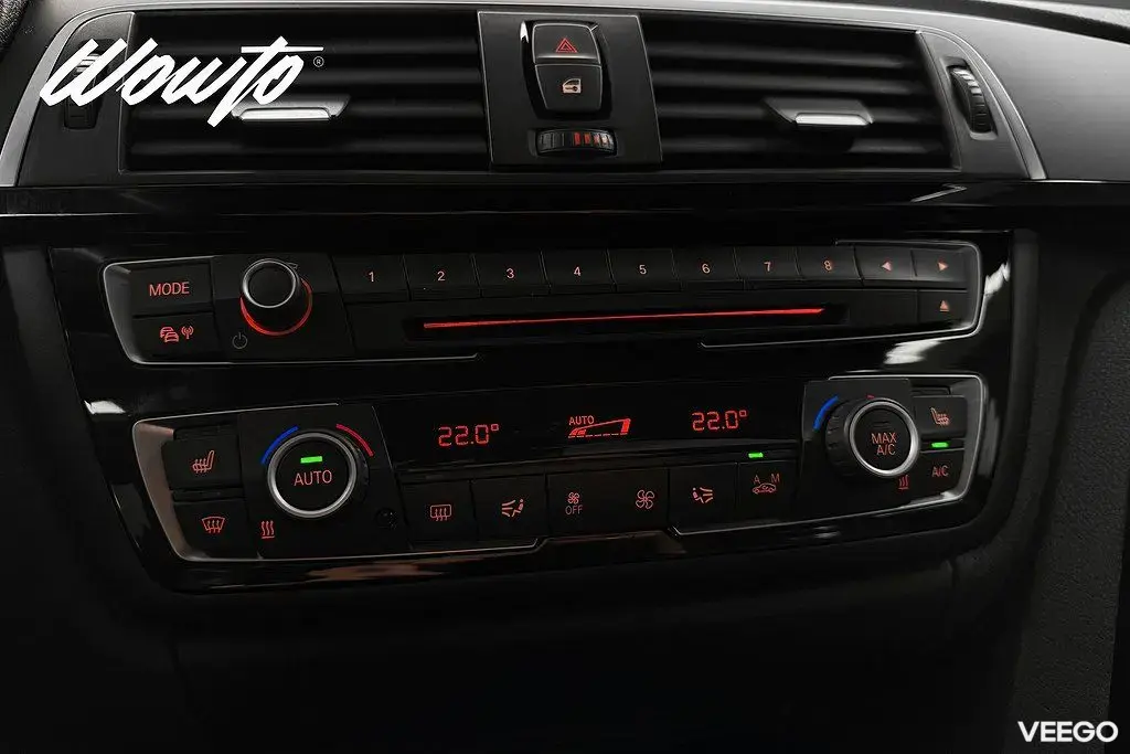 BMW M4 Coupé Manuell 431HK /HuD /Kolfiber /Supersprint 317kW