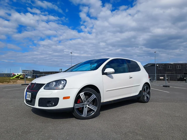 Image of Volkswagen Golf GTI 2.0 147kW
