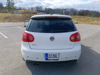 Volkswagen Golf GTI 2.0 147kW thumbnail