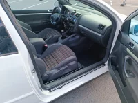 Volkswagen Golf GTI 2.0 147kW thumbnail