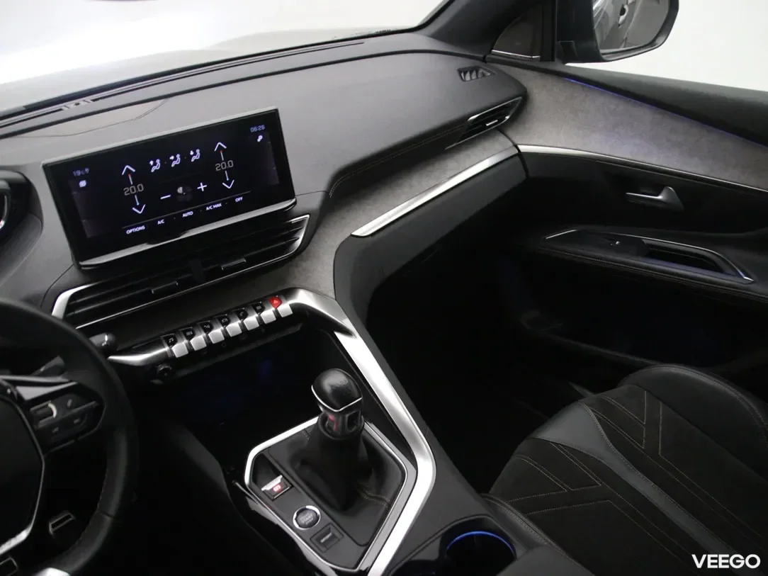 Peugeot 5008 1.2 96kW