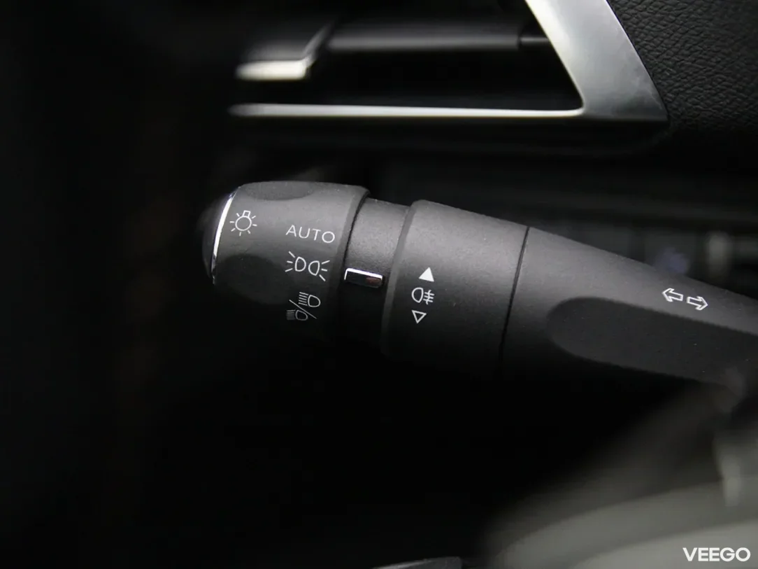 Peugeot 5008 1.2 96kW