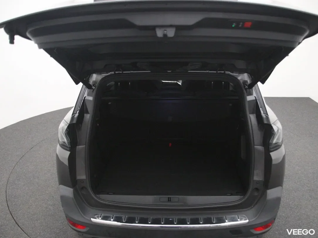 Peugeot 5008 1.2 96kW