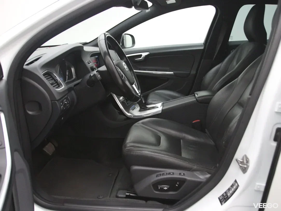 Volvo V60 2.4 208kW