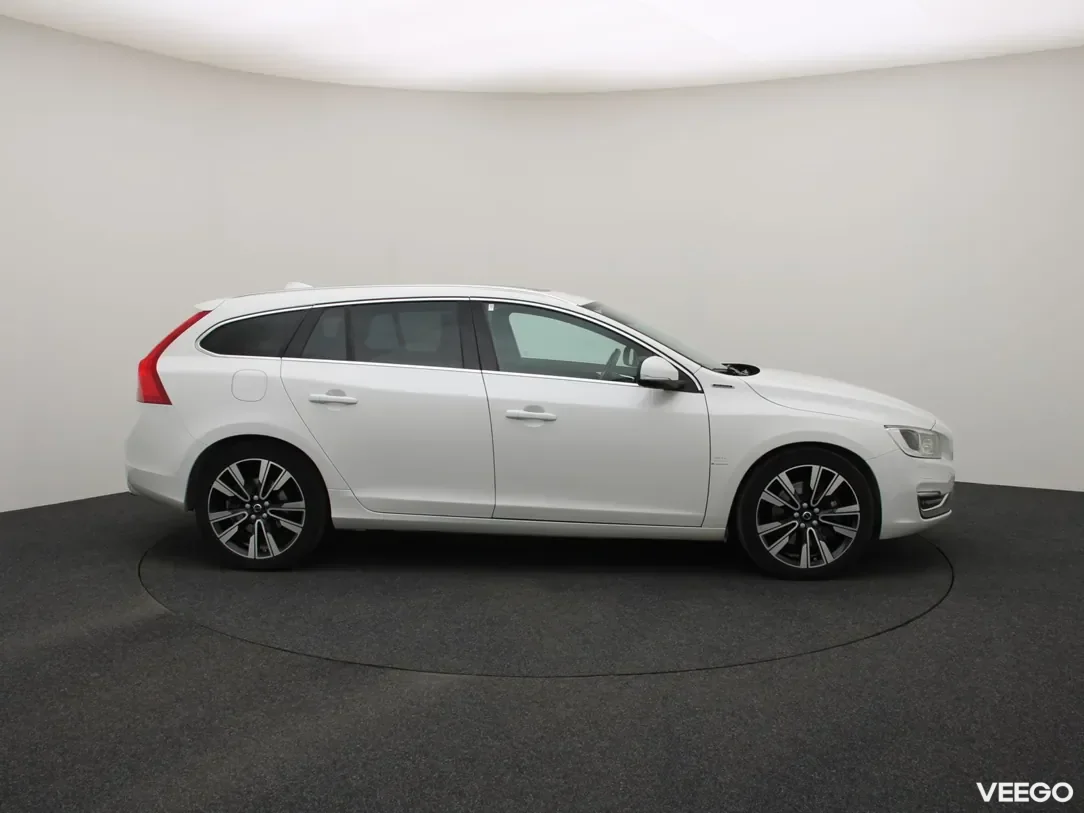 Volvo V60 2.4 208kW