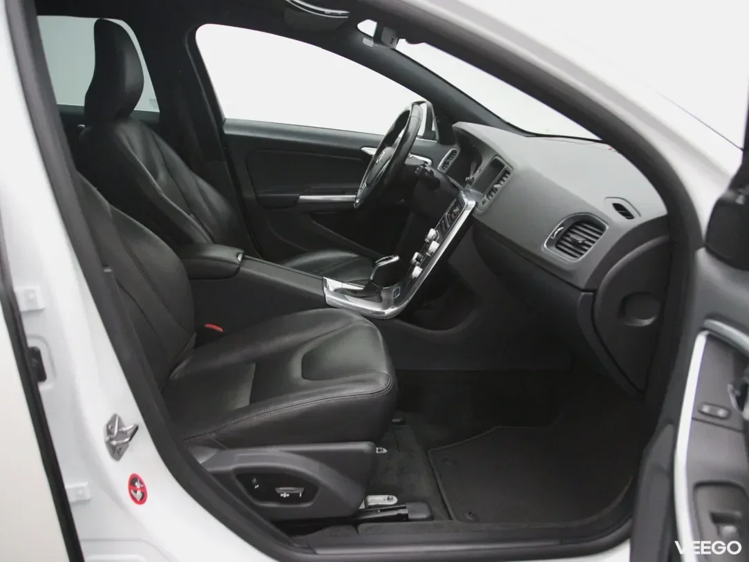 Volvo V60 2.4 208kW