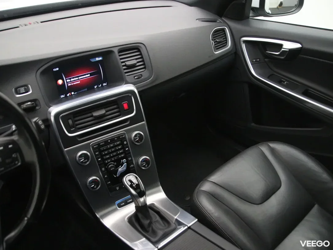 Volvo V60 2.4 208kW