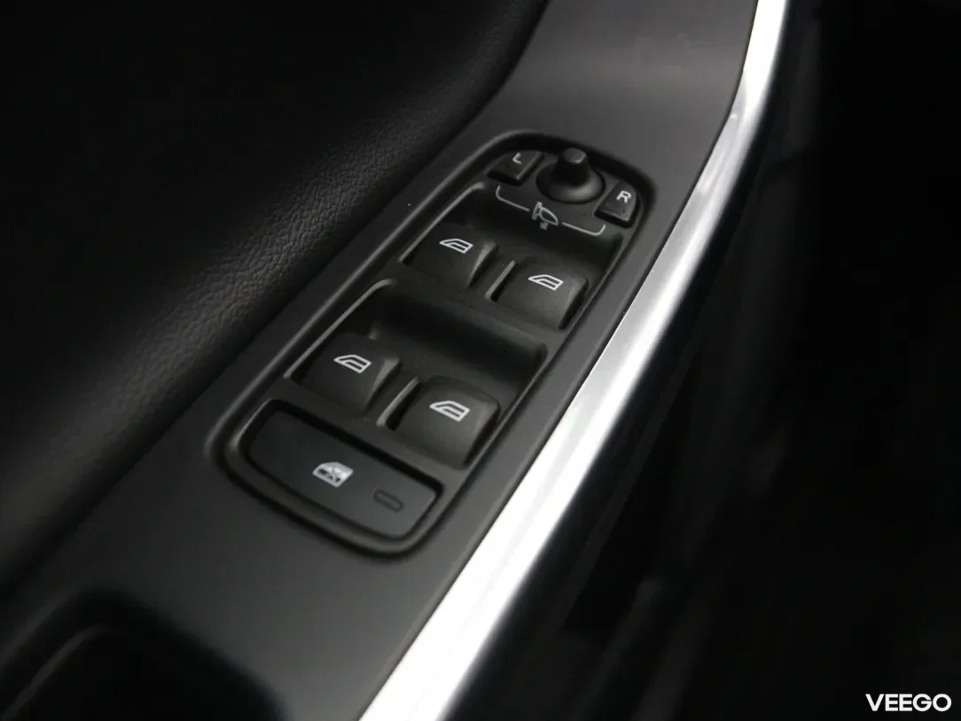 Volvo V60 2.4 208kW