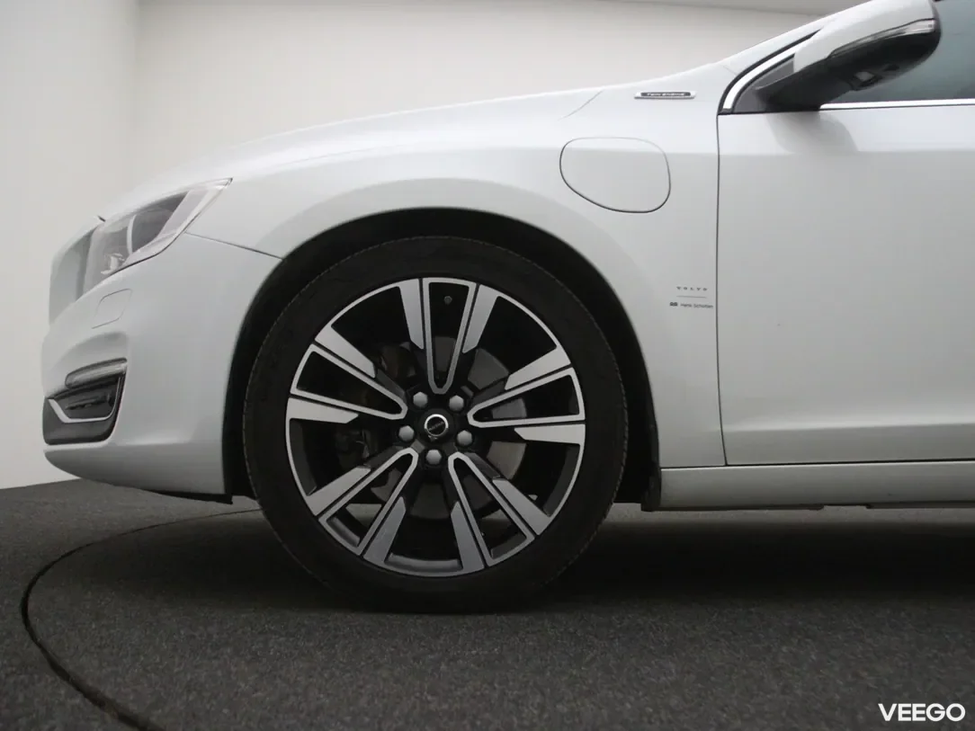 Volvo V60 2.4 208kW