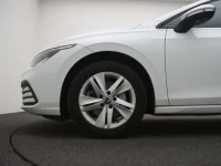 Volkswagen Golf 2 110kW thumbnail