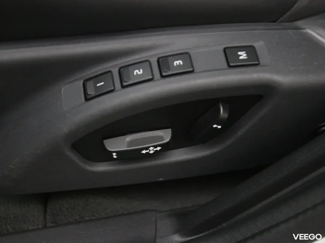 Volvo V60 2.4 208kW
