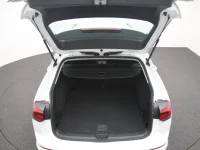 Volkswagen Golf 2 110kW thumbnail