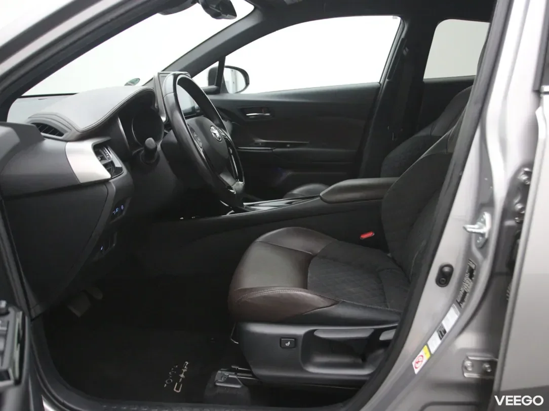 Toyota C-HR 1.8 90kW